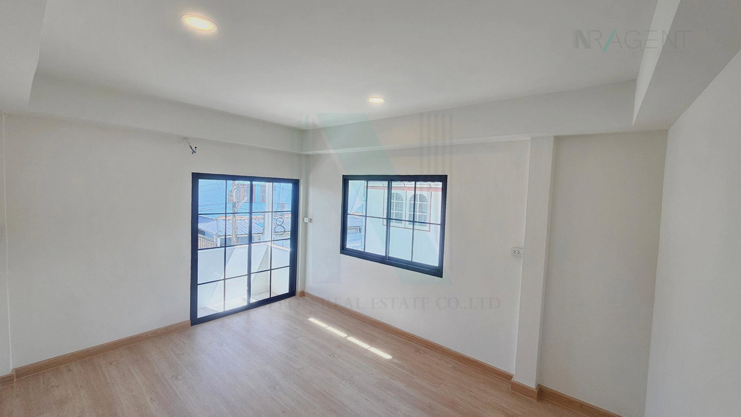 รูป 📌 ขายทาวน์เฮาส์ โครงการ หมู่บ้านถาวรนิเวศน์ 1 2 ชั้น 4 ห้องนอน 3 ห้องน้ำ - รูปที่ 5/8