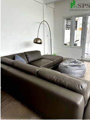 Townhouses for rent : Townhome for rent Sathorn Soi 9 Chong Nonsi BTS Station ( SPSEVE1803 )