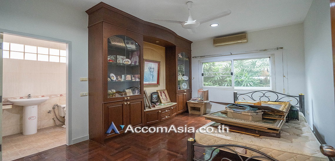picture 🔼🔽 AccomA 📩 Spacious detached house with large balcony and natural light in Sukhumvit area (2318119) - 9/20
