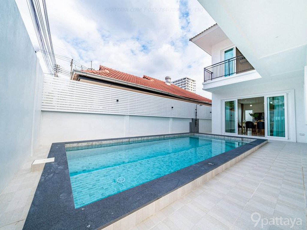 รูป บ้านเดี่ยว | Royal Park Village – ทัพพระยา–เทพประสิทธิ์ พัทยา ✨ บ้านสร้างใหม่ทั้งหลัง ดีไซน์ทันสมัย ทำเลศักยภาพ ใกล้เมือง เดินทางสะดวก 🌷 - รูปที่ 2/17