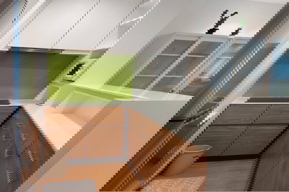 รูป  ขายพร้อมผู้เช่า !! 🔥 Sathorn Gardens, 1 ห้องนอน, 1 ห้องน้ำ, ชั้นสูง 14++, มีที่จอดรถ Fixed, ทำเลดี!! Code C20240800127 พร้อมเข้าอยู่, ราคาพิเศษ!!📣📣 - รูปที่ 10/12