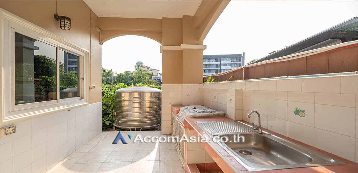 picture 🔼🔽 AccomA 📩 Spacious detached house with large balcony and natural light in Sukhumvit area (2318119) - 6/20