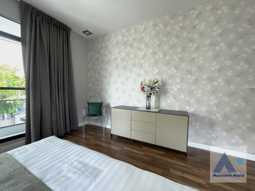 picture 🔼🔽 AccomA 📩 Wood-clad modern condo with minimalist aesthetic (AA40726) - 16/20