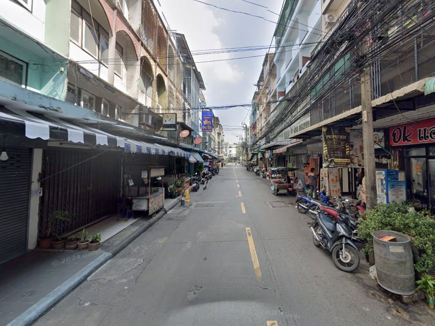 รูป ขายด่วน ที่ดินลาดพร้าว ซอย 1 ราคาถูก ใกล้ MRT พหลโยธินและเซ็นทรัลลาดพร้าว - รูปที่ 2/4