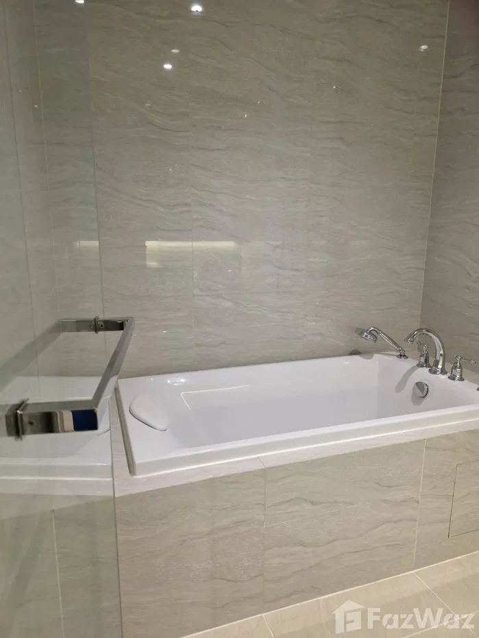 picture Muniq Langsuan - Best price 5721226 - 7/10