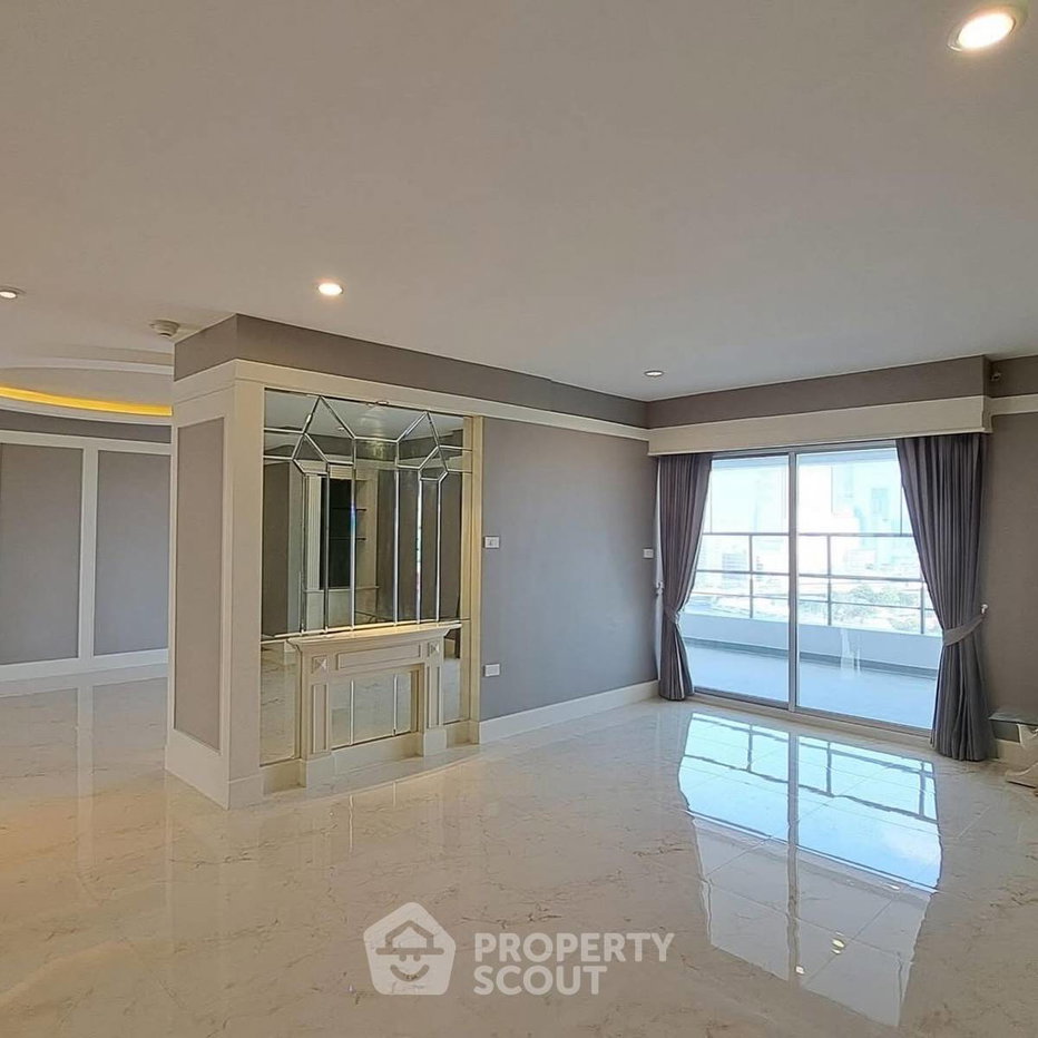 รูป คอนโด 4-ห้องนอน ที่ สายชล แมนชั่น ใกล้ BTS สะพานตากสิน (ID 2719848) - รูปที่ 5/14