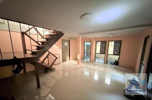 🔼🔽 AccomA 📩 Home Office 6 BR House in Yan Nawa (AA45010)