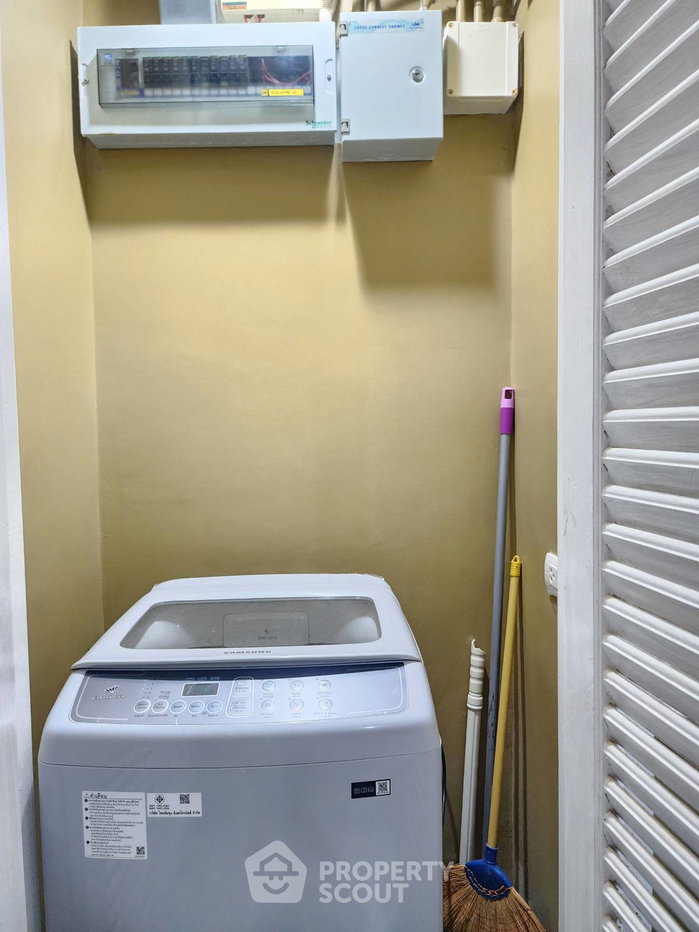 picture 2-BR Condo at Marakesh Residence in Nong Kae (ID 2332171) - 10/21