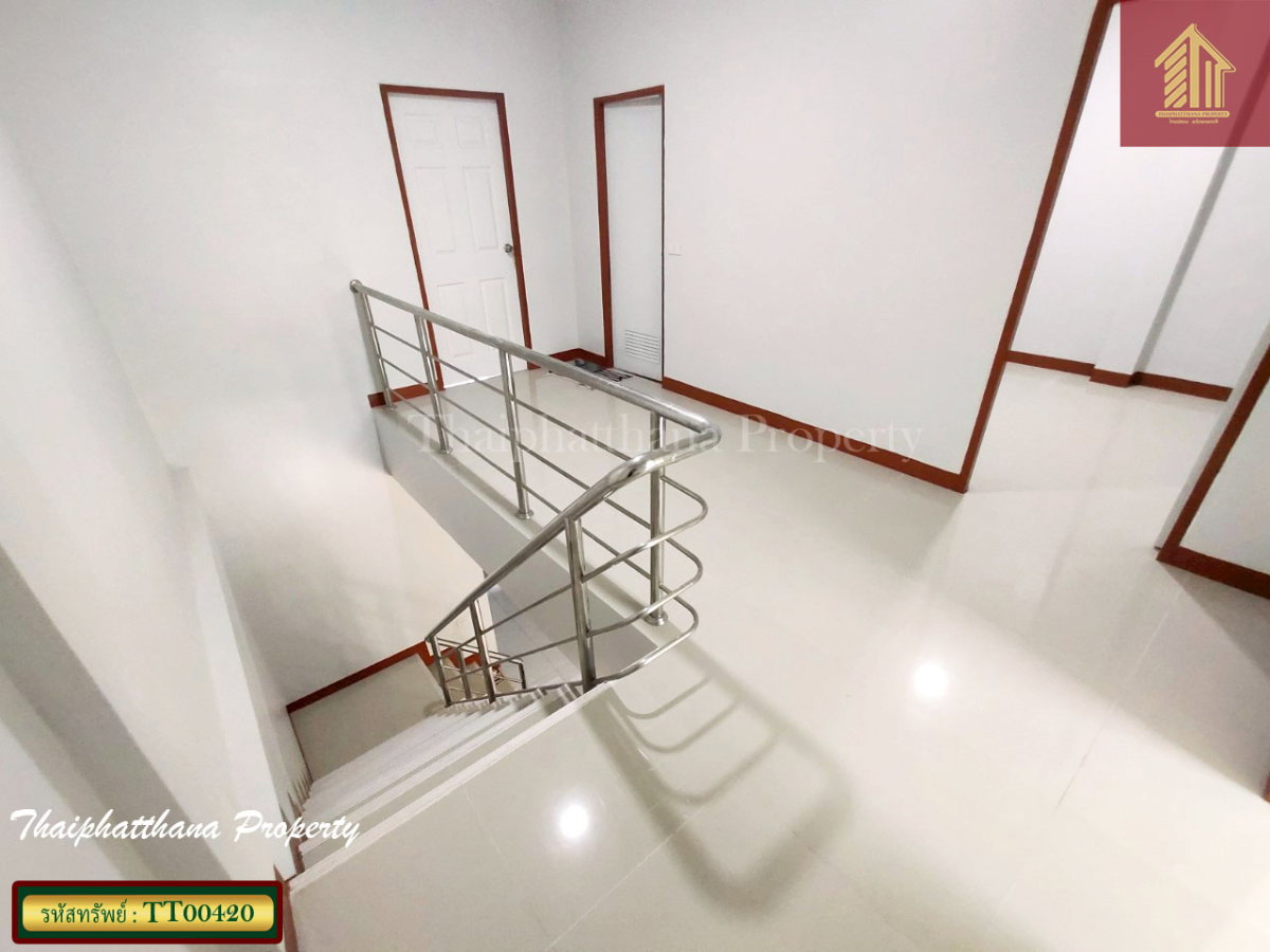 รูป หมู่บ้านทิพวัล เทพารักษ์ ทาวน์เฮ้าส์รีโนเวทใหม่ ทำเลใกล้ MRT ทิพวัล - รูปที่ 10/12