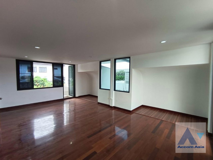 picture 🔼🔽 AccomA 📩 Home Office 4 BR House in Phra Khanong Nuea (AA27236) - 19/20