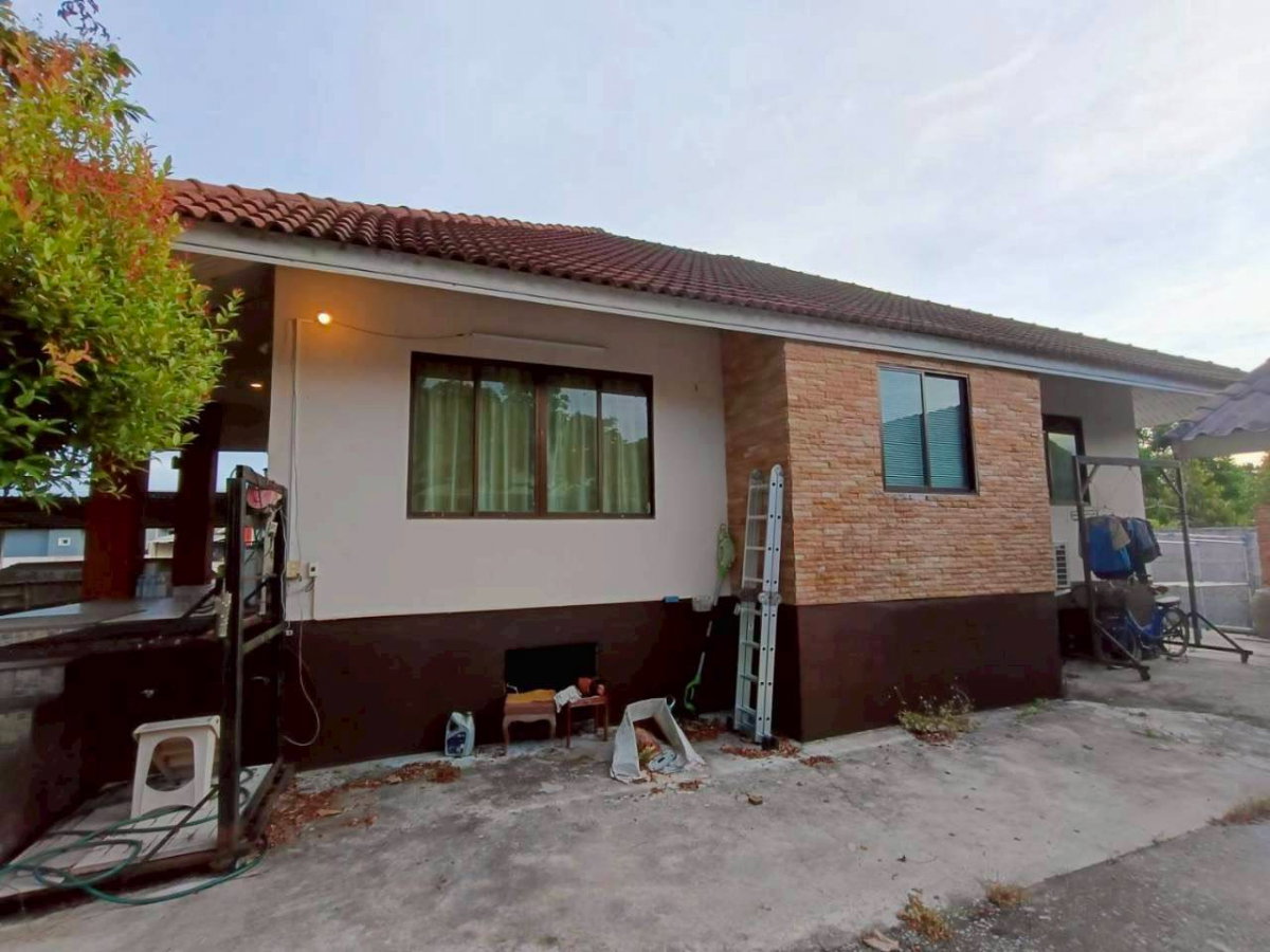 รูป ขายบ้านเดี่ยวพร้อมสวนสวย 362 ตร.วา ทำเลดี ย่านชุมชน ถนนเส้นรอง ใกล้ปั้ม ปตท หนองตะพาน บ้านค่าย ระยอง - รูปที่ 6/12