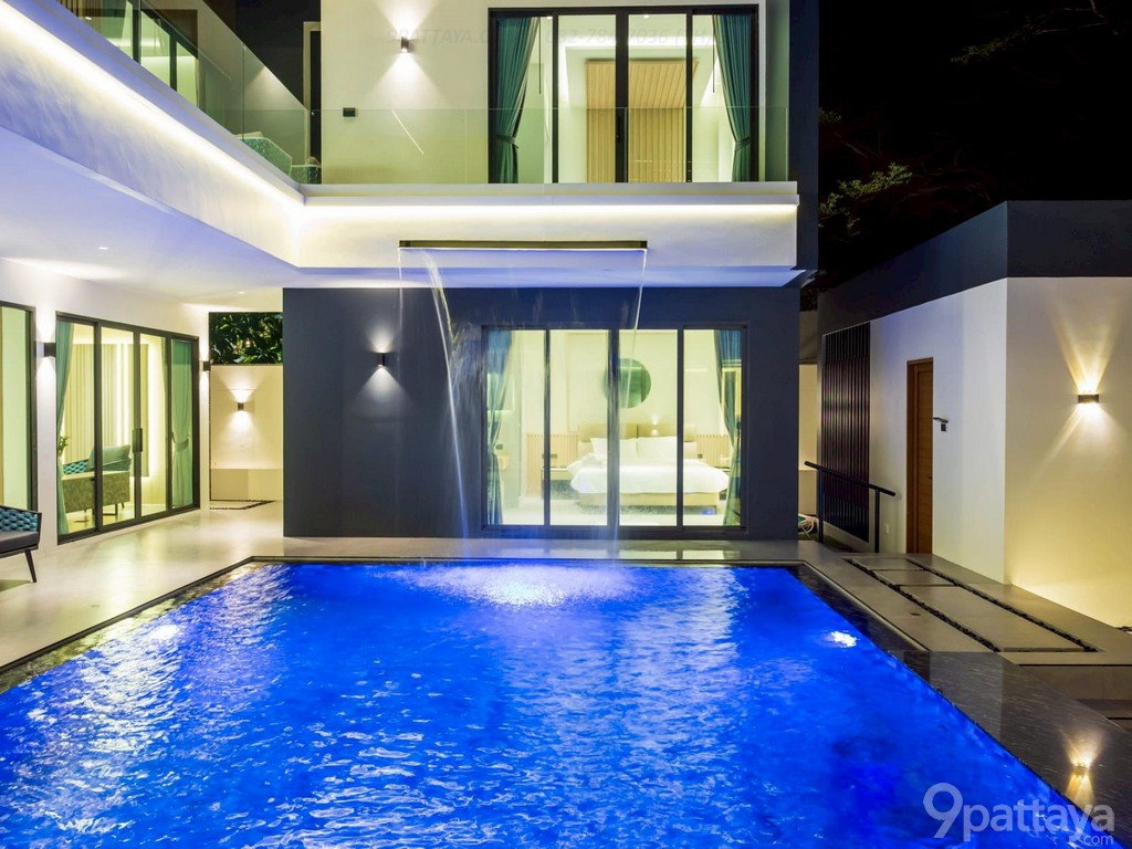 รูป ขาย บ้านหรูสร้างใหม่ | Nagawari Village – พัทยา ✨ ที่ดิน 148 ตร.ว. • พื้นที่ใช้สอย 630 ตร.ม. • 7 ห้องนอน / 8 ห้องน้ำ • เฟอร์นิเจอร์ครบ - รูปที่ 2/15