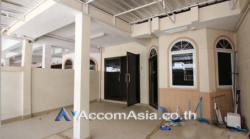 🔼🔽 AccomA 📩 Home Office 6 BR Townhouse in Yan Nawa (AA19250)