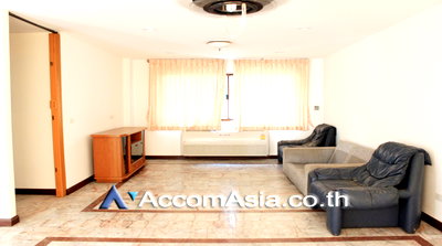 Houses for rent Soi Ekamai (Sukhumvit 63) : 🔼🔽 AccomA 📩  4 BR House @ (1714728)