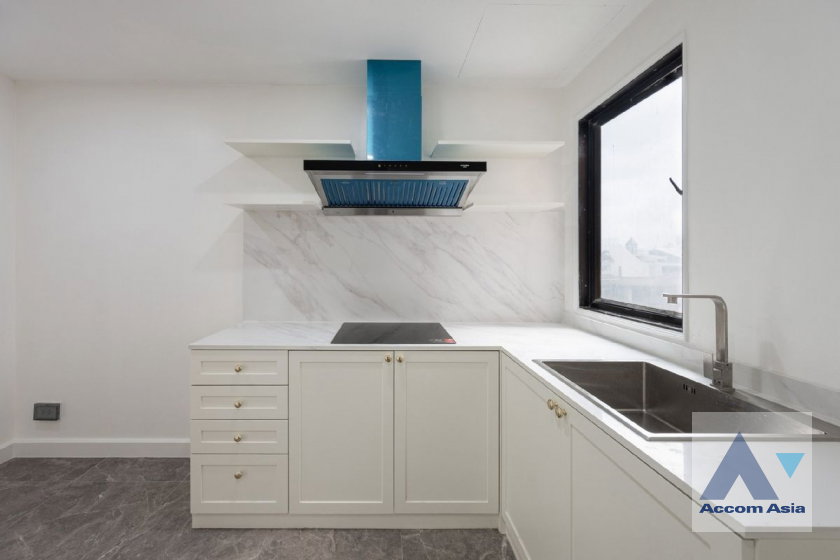 รูป 🔼🔽 AccomA 📩 Spacious corner unit with modern white finishes and green-tile bathrooms (AA43454) - รูปที่ 7/20