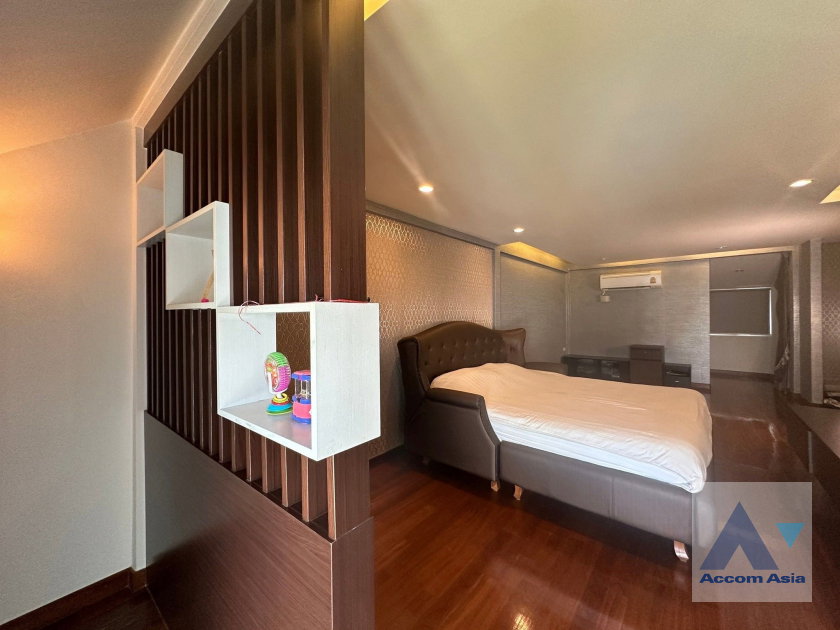 picture 🔼🔽 AccomA 📩  3 BR Townhouse in Thung Wat Don (AA42178) - 12/20