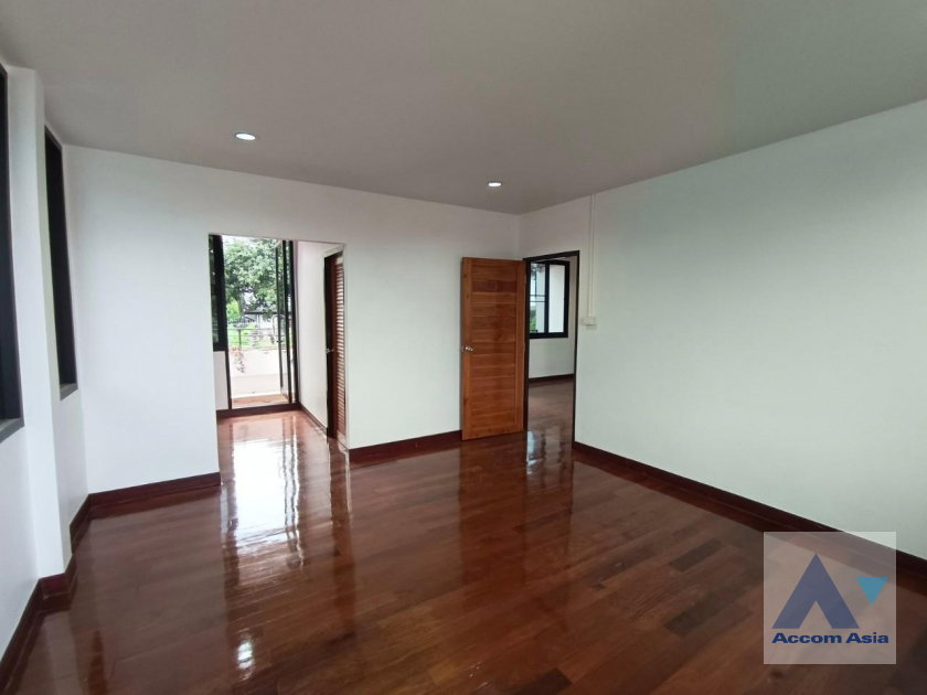picture 🔼🔽 AccomA 📩 Home Office 4 BR House in Phra Khanong Nuea (AA27236) - 13/20