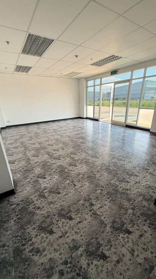 รูป ให้เช่าคลังสินค้า ศรีราชา ทำเลดี ใกล้นิคมฯ เข้าออกสะดวก - รูปที่ 3/7