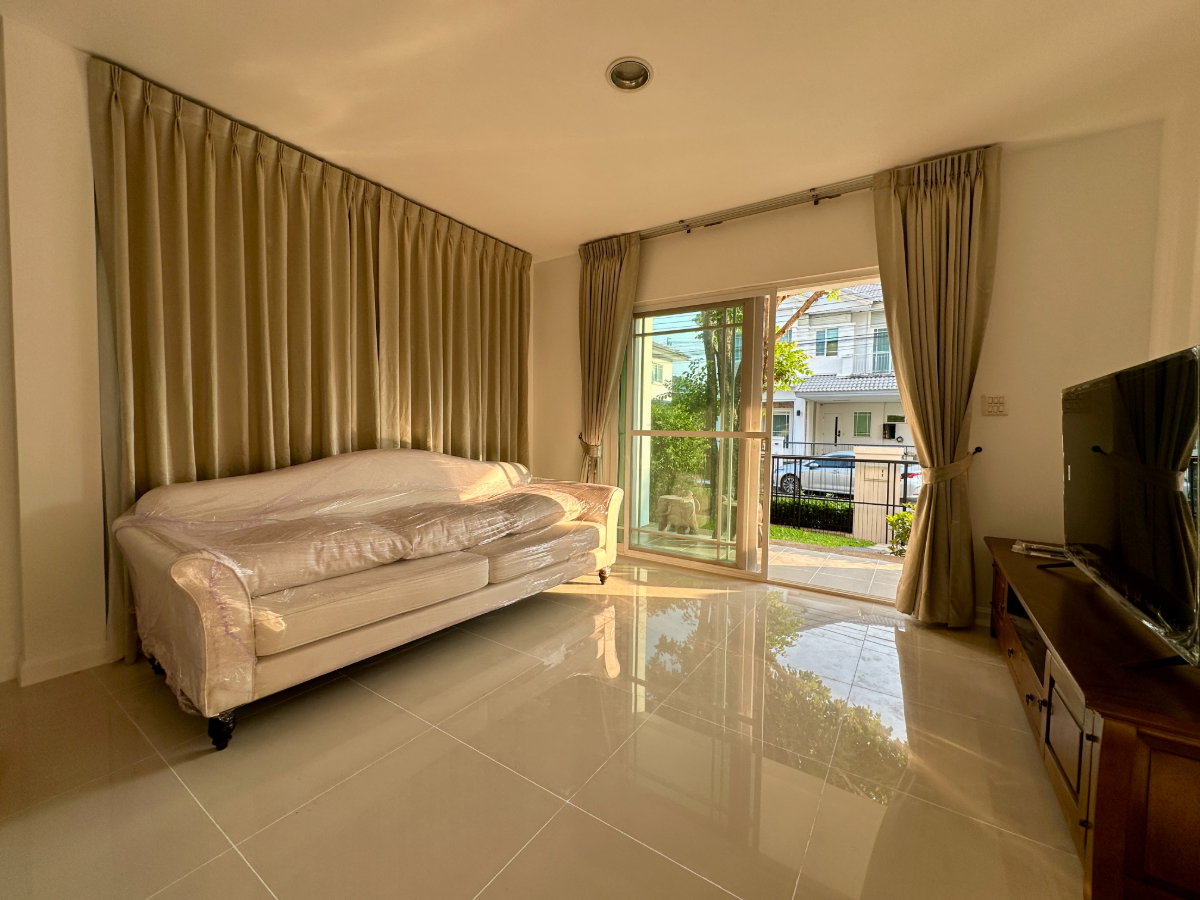 รูป rent ให้เช่าบ้านเดี่ยว 2 ชั้น / 2-Storey Detached house หมู่บ้านมัณฑนา อ่อนนุช - วงแหวน 3 Manthana Onnut - Wongwaen 3 ค่าเช่า 50,000 บาท/เดือน - รูปที่ 2/8