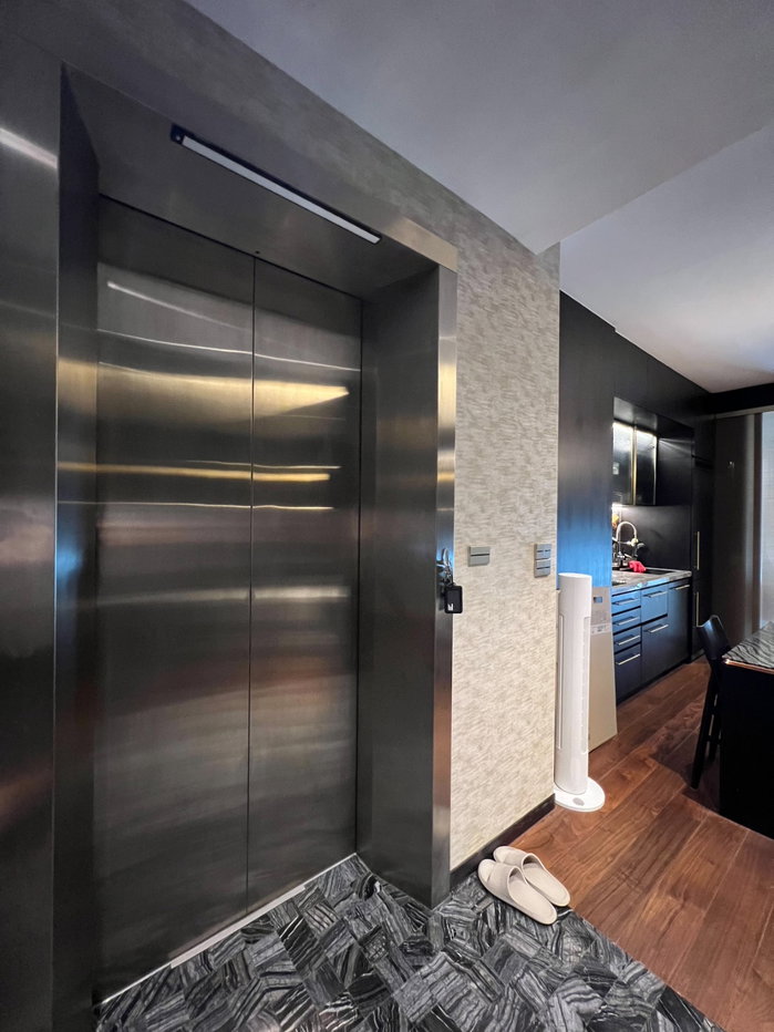 รูป (ให้เช่า) คอนโด Noble Ploenchit ตกแต่งครบ วิวสวย #เจ้าของปล่อยเช่าเอง  - รูปที่ 5/30