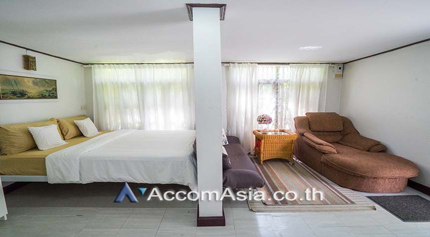 picture 🔼🔽 AccomA 📩 Pet friendly 2 BR House in Khlong Toei (1719251) - 4/8