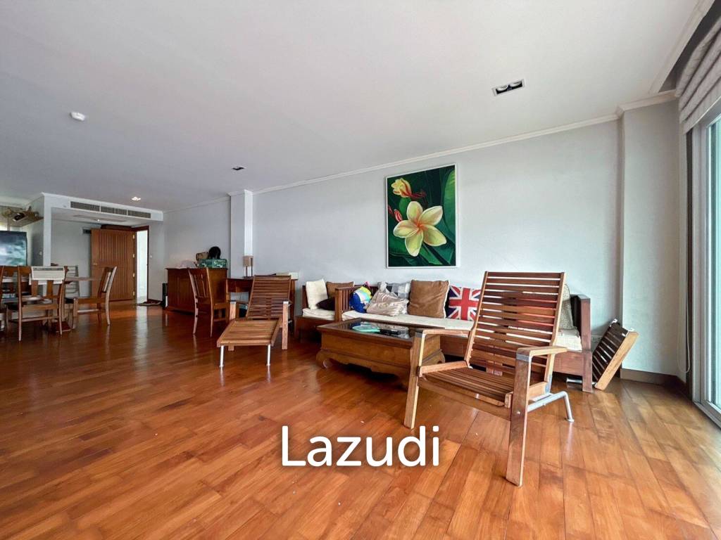The Beach Palace : 2 Bed Condo Beach Front - image 3