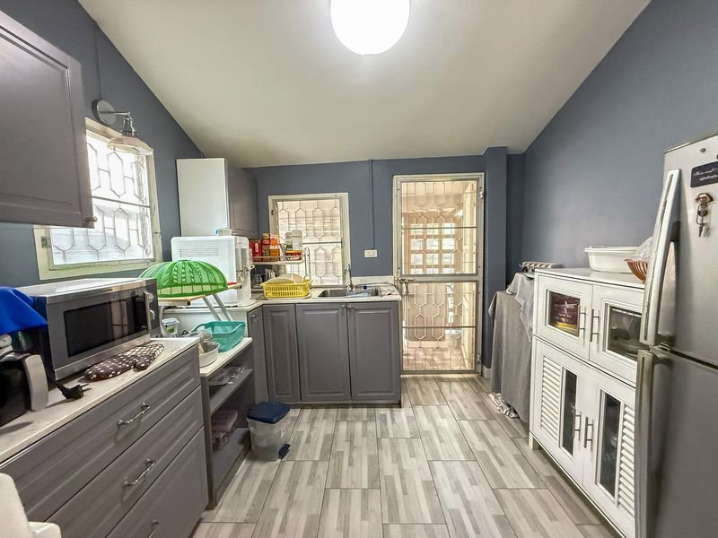 รูป ขายบ้านเดี่ยวศรีราชา รีโนเวทใหม่ ราคาสุดคุ้ม พร้อมอยู่ - รูปที่ 17/20