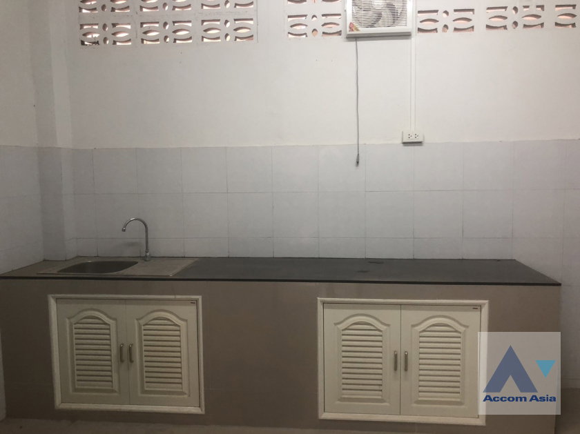 รูป 🔼🔽 AccomA 📩 Home Office,Office 5 BR House in Khwaeng Sam Sen Nai (AA36181) - รูปที่ 16/17