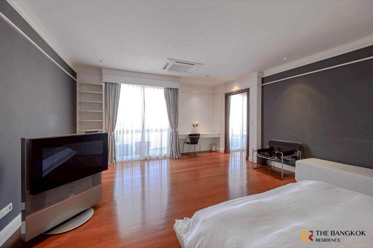 รูป ขายเพนท์เฮ้าส์หรู Las Colinas Condo ใกล้ BTS อโศก 5 ห้องนอน เพดานสูง โปร่งโล่ง - รูปที่ 8/18