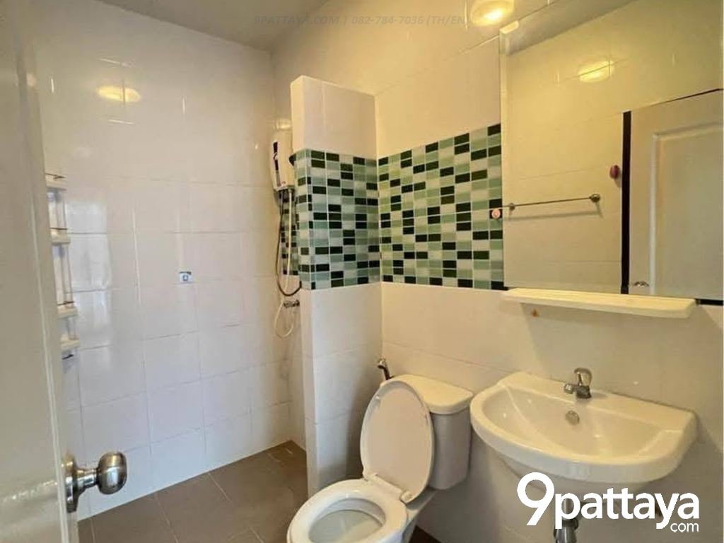 picture Good location Easy highway access. - 2/2