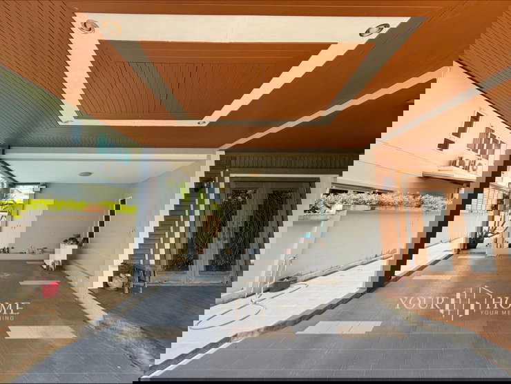 รูป ลดแรง! ขายต่ำกว่าทุน บ้านเดี่ยวหลังมุม 208 ตร.ม. แต่งครบพร้อมอยู่ ทำเลเสม็ด-เมืองชลบุรี เพียง 6.59 ล้าน (เฉพาะบิ้วอินก็คุ้มแล้ว!) - รูปที่ 3/22