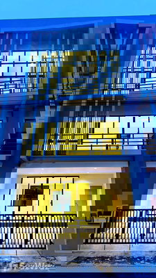 Townhouses for rent Bangkok : 3 Bedroom Townhouse for rent at Wayra Biznet Romklao Suvarnabhumi 1938051