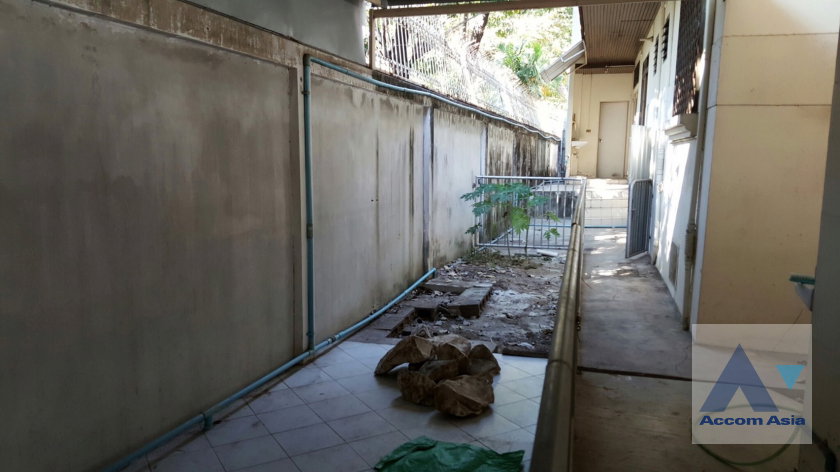 picture 🔼🔽 AccomA 📩 Home Office 0 BR House in Khlong Tan Nuea (AA40592) - 15/16