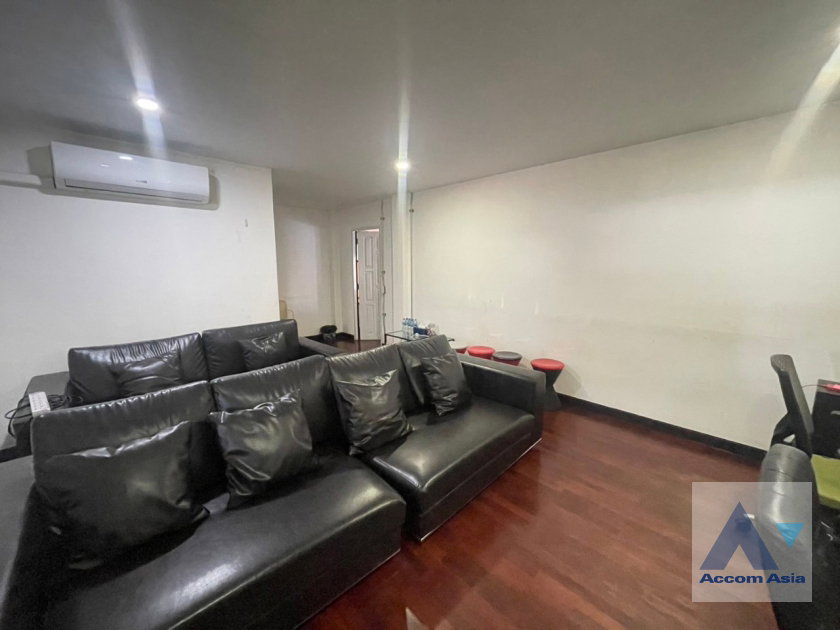 รูป 🔼🔽 AccomA 📩 Home Office 8 BR House in Wang Thonglang (AA38577) - รูปที่ 6/20