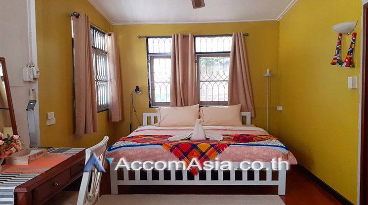 picture 🔼🔽 AccomA 📩  4 BR House in Khwaeng Sam Sen Nai (99198) - 9/20