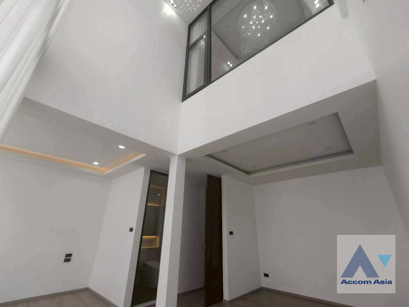 รูป 🔼🔽 AccomA 📩  4 BR Townhouse in Khlong Toei Nuea (AA42261) - รูปที่ 9/20