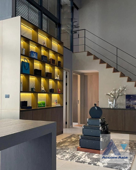 รูป 🔼🔽 AccomA 📩 Modern Loft Duplex with City View ( AA36689 ) - รูปที่ 2/5