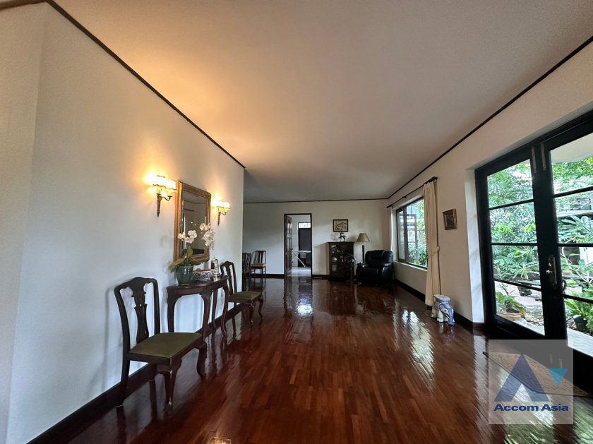 picture 🔼🔽 AccomA 📩  4 BR House in Khlong Tan Nuea (50171) - 4/17