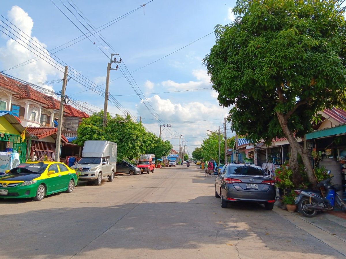รูป ทาวโอมหมู่บ้านเอเชีย 2 ตรงข้ามการไฟฟ้าไทรน้อย - รูปที่ 13/13