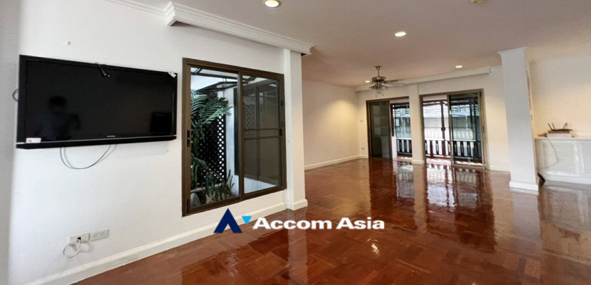 picture 🔼🔽 AccomA 📩  4 BR House @Kid Friendly House Compound (AA32597) - 4/15
