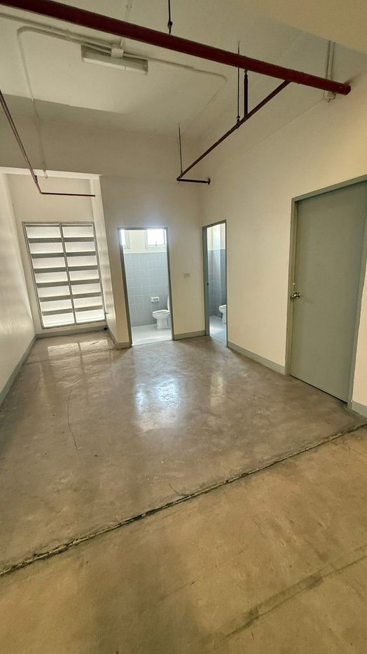 รูป ให้เช่าคลังสินค้า ศรีราชา ทำเลดี ใกล้นิคมฯ เข้าออกสะดวก - รูปที่ 5/7