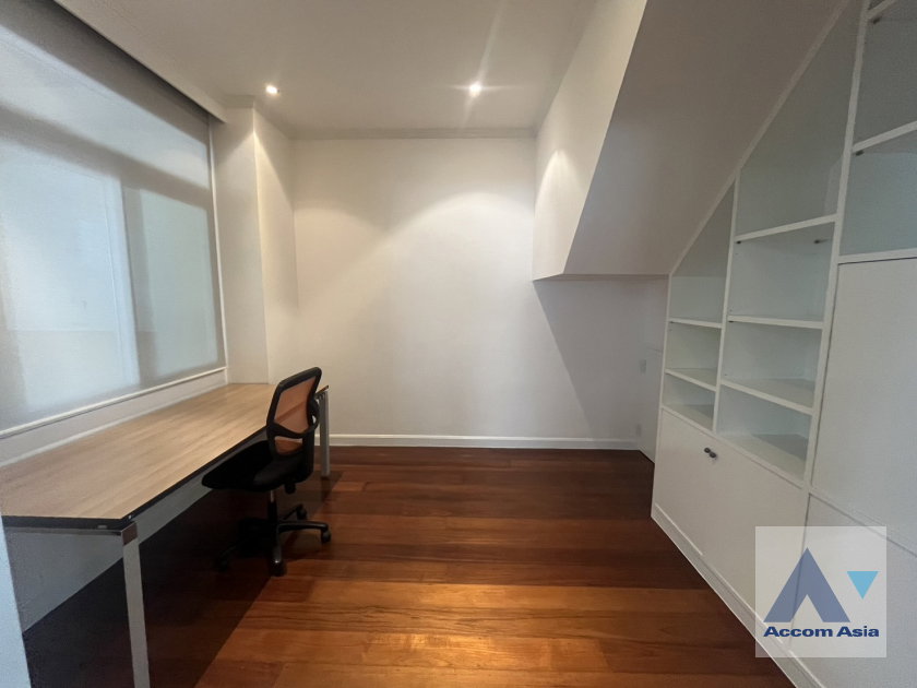 รูป 🔼🔽 AccomA 📩 Pet friendly 4 BR House in Khlong Toei Nuea (AA29516) - รูปที่ 17/20