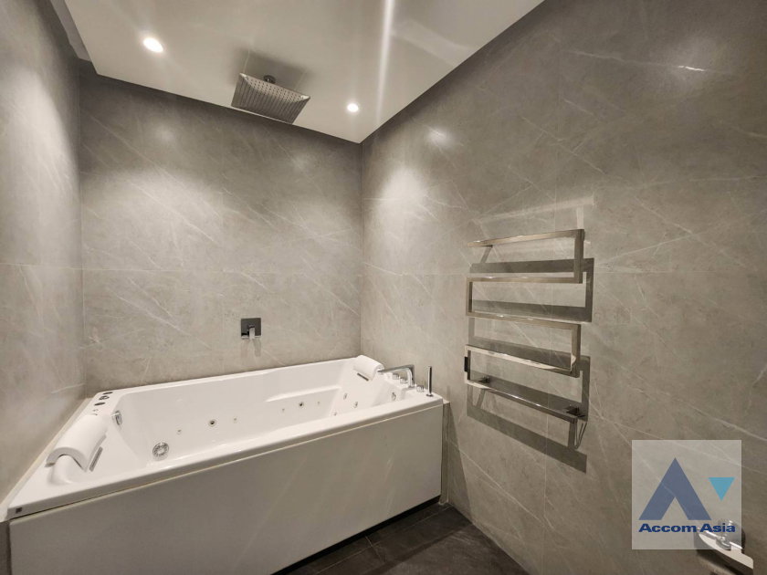 รูป 🔼🔽 AccomA 📩 Pet friendly 2 BR Condominium @MUNIQ Langsuan (AA33236) - รูปที่ 6/7