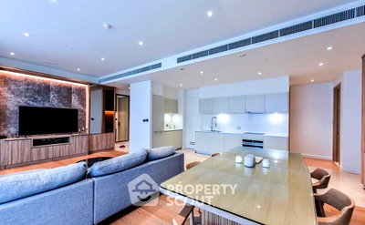 Condos for rent Surawong Road : 4-BR Condo at Magnolias Waterfront Residences near BTS Saphan Taksin (ID 2767545)