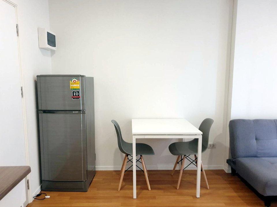 รูป คอนโดให้เช่า ลุมพินี เพลส บางนา กม.3 (ถูกที่สุด!!! กว้าง 26 ตร.ม) ของใช้ครบครัน!!! - รูปที่ 4/13