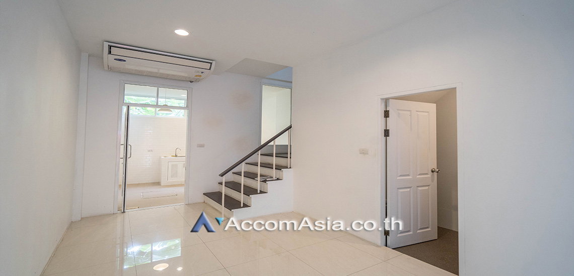 picture 🔼🔽 AccomA 📩 Home Office 3 BR Townhouse in Khlong Tan Nuea (AA30465) - 9/17
