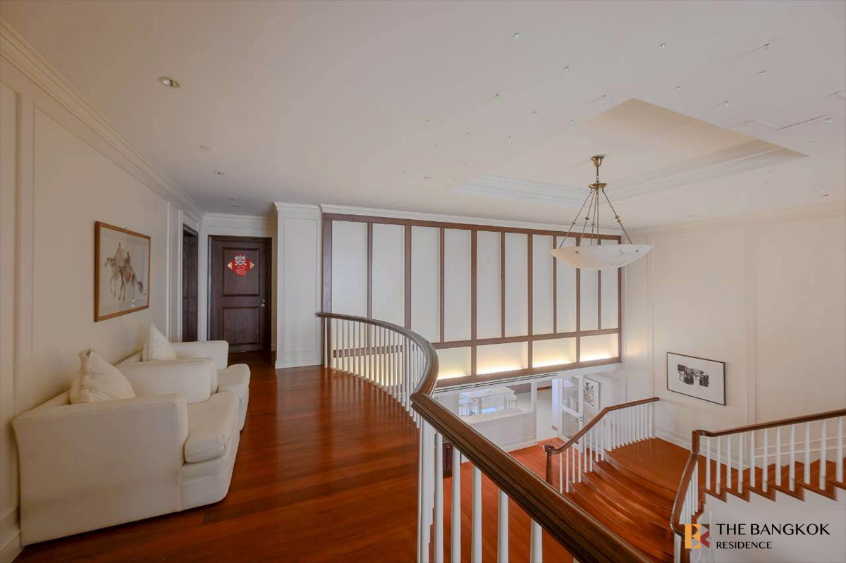รูป ขายเพนท์เฮ้าส์หรู Las Colinas Condo ใกล้ BTS อโศก 5 ห้องนอน เพดานสูง โปร่งโล่ง - รูปที่ 3/18