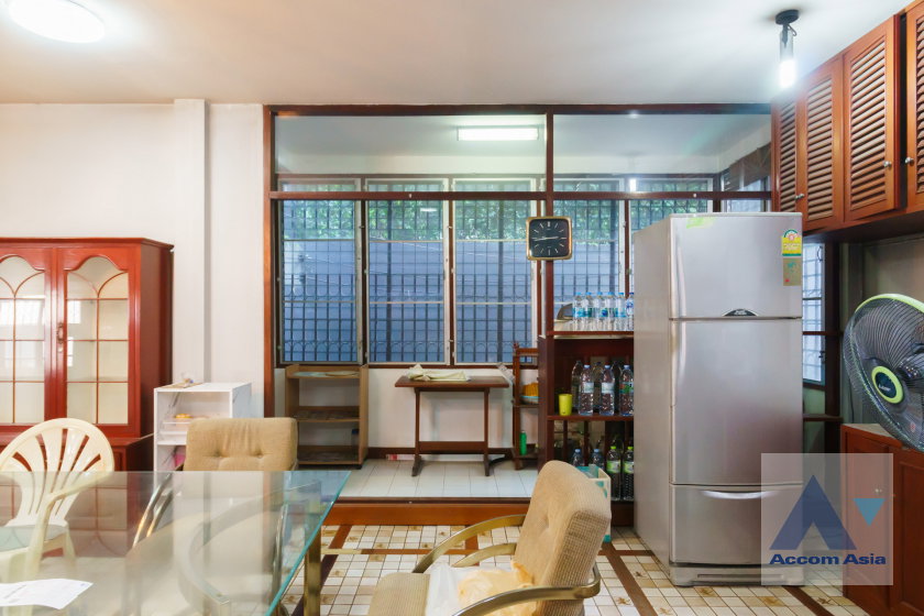 picture 🔼🔽 AccomA 📩  Spacious house with vintage charm in Thonglor area (AA42974) - 10/20