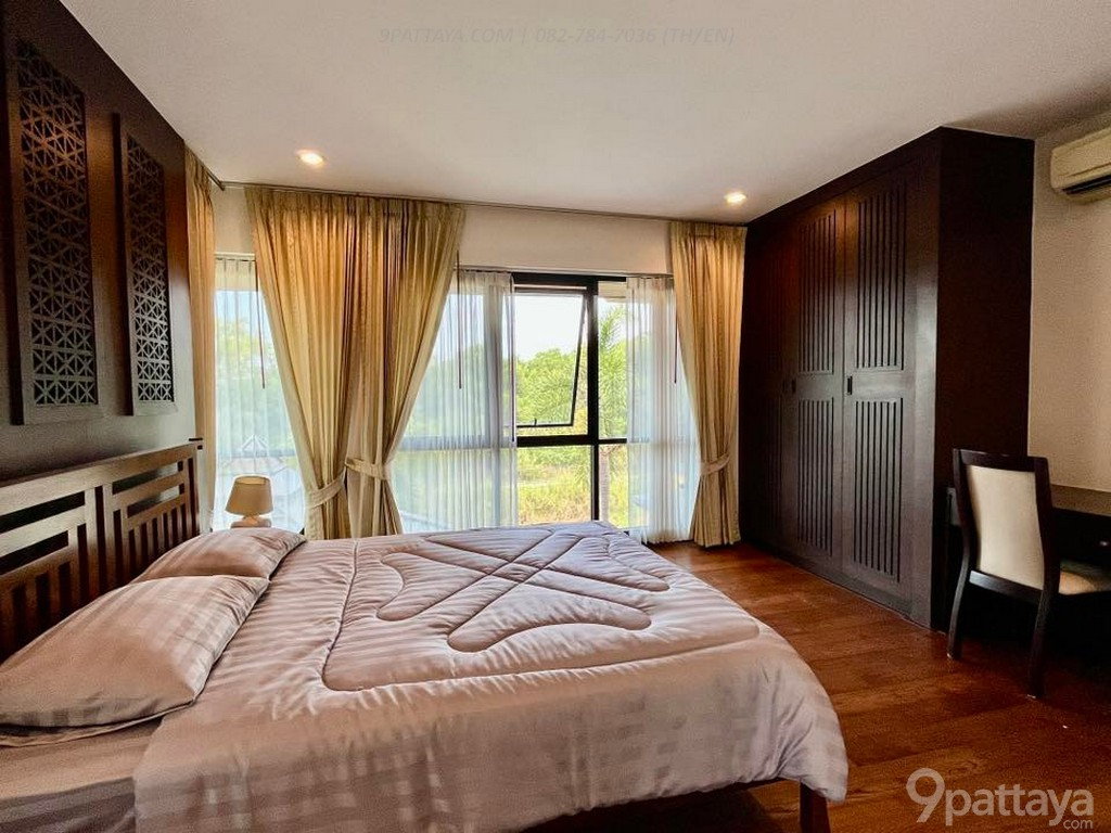 รูป พูลวิลล่าพร้อมอยู่ | The Village Horseshoe Point – อ่างเก็บน้ำมาบประชัน ✨ บ้านรีโนเวทใหม่ทั้งหลัง บรรยากาศสงบ รับสัตว์เลี้ยงได้ ใกล้โรงเรียนนานาชาติ - รูปที่ 11/16