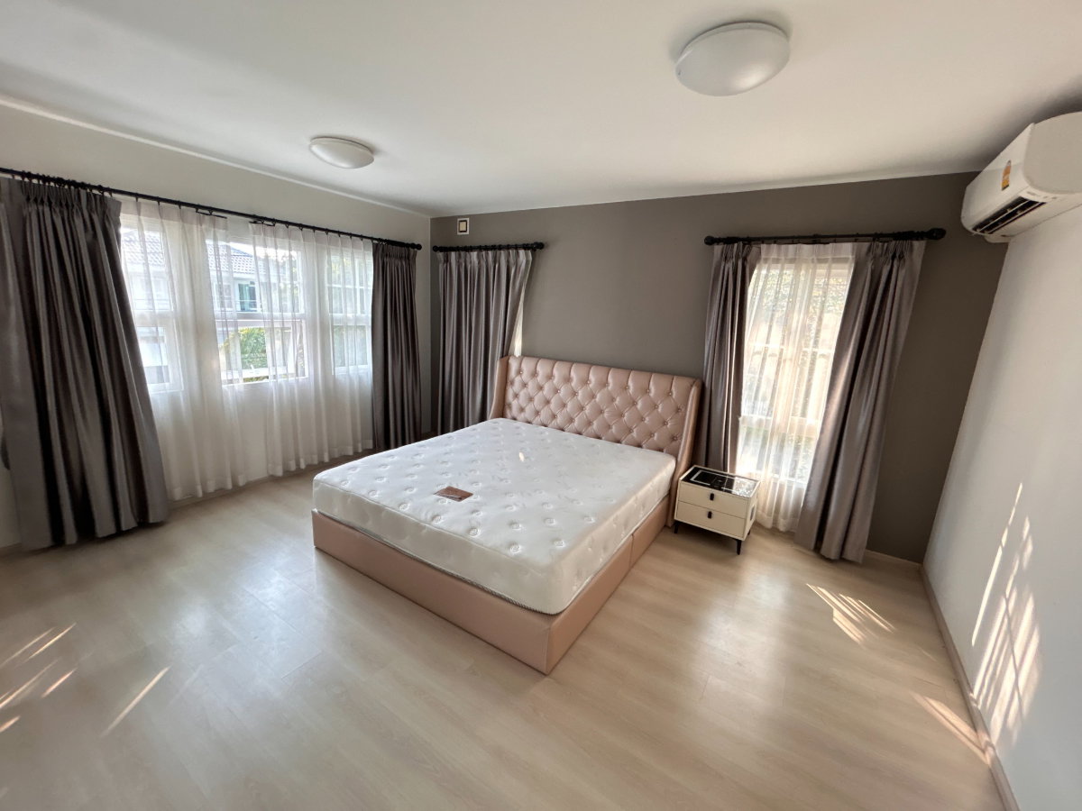 รูป บ้านเดี่ยว 2 ชั้น หลังมุม พื้นที่กว้าง เป็นส่วนตัว - รูปที่ 10/14